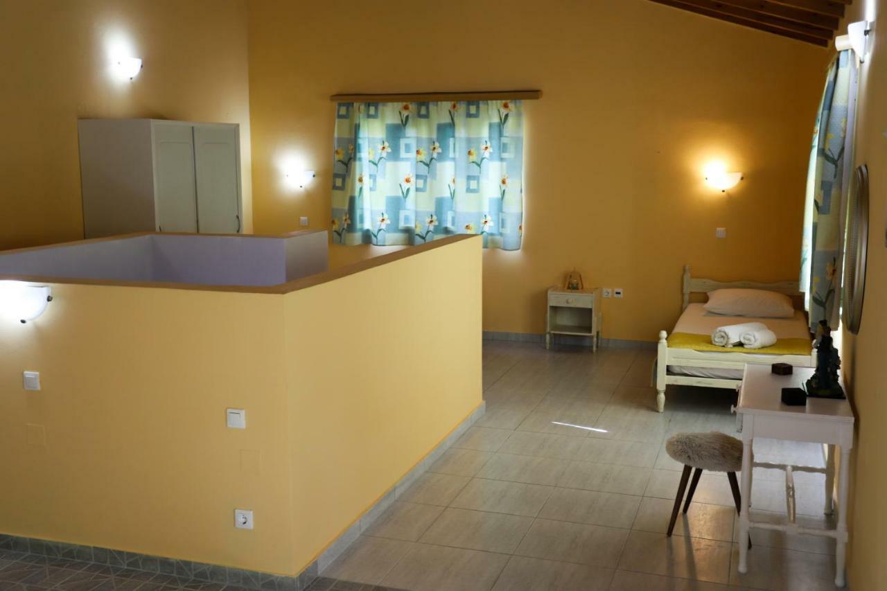 George'S Sweet N' Cozy Maisonette In Ipsos Corfu エクステリア 写真