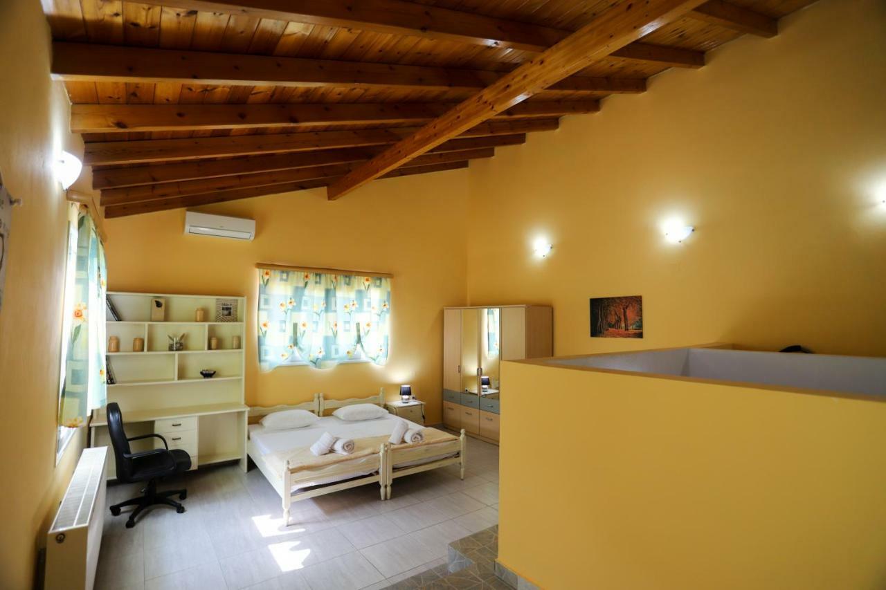 George'S Sweet N' Cozy Maisonette In Ipsos Corfu エクステリア 写真