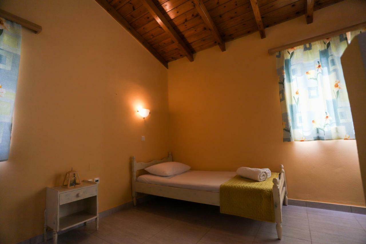 George'S Sweet N' Cozy Maisonette In Ipsos Corfu エクステリア 写真